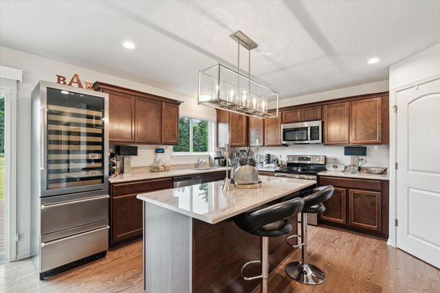 10298 High Meadow Street, Saline, MI 48176