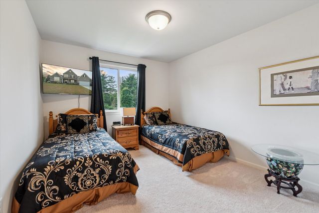 10298 High Meadow Street, Saline, MI 48176