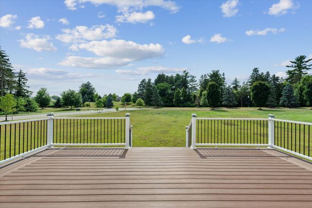 10298 High Meadow Street, Saline, MI 48176