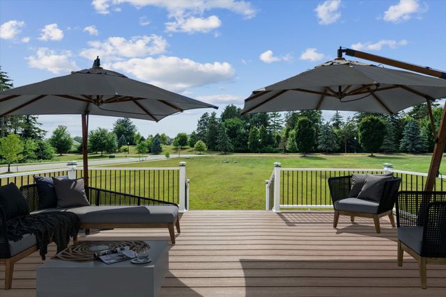 10298 High Meadow Street, Saline, MI 48176