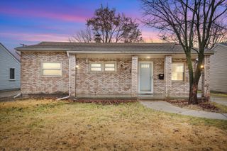 6331 Helen Street, Garden City, MI 48135