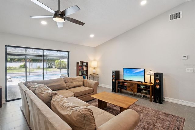 2901 AUTUMNWOOD TRAIL, Apopka, FL 32703