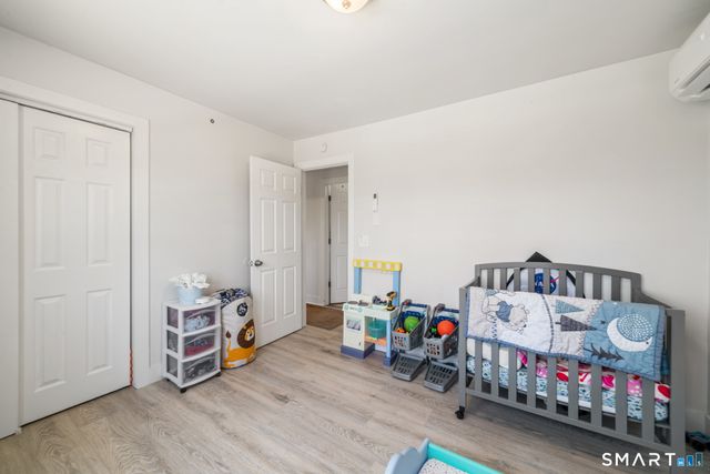 327 Lakeside Boulevard West, Waterbury, CT 06708