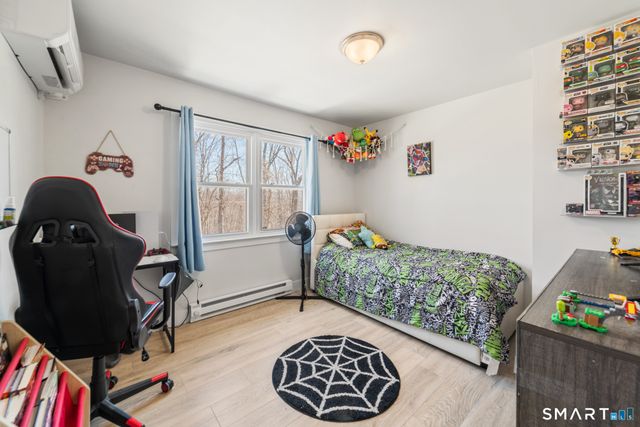 327 Lakeside Boulevard West, Waterbury, CT 06708