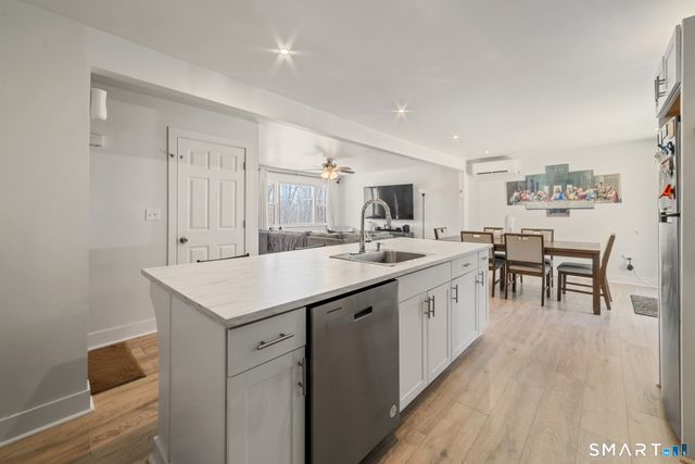 327 Lakeside Boulevard West, Waterbury, CT 06708