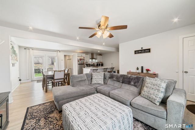 327 Lakeside Boulevard West, Waterbury, CT 06708