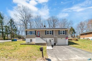 327 Lakeside Boulevard West, Waterbury, CT 06708