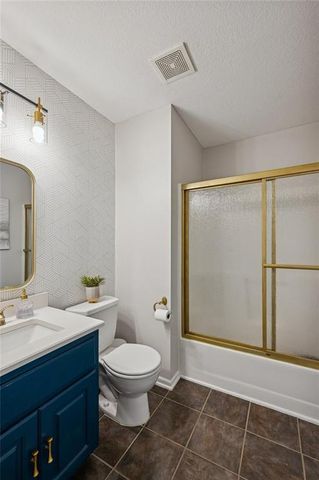 1102 Melody Court, Kearney, MO 64060