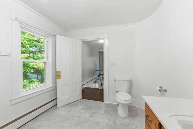 7 Berry Road, Nottingham, NH 03290