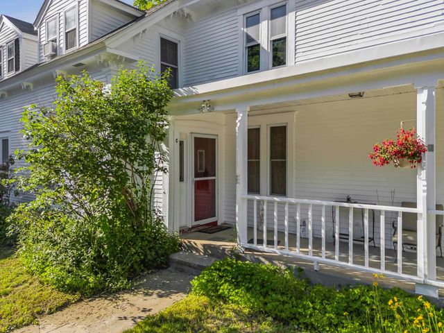 7 Berry Road, Nottingham, NH 03290