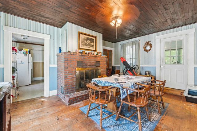 7 Berry Road, Nottingham, NH 03290