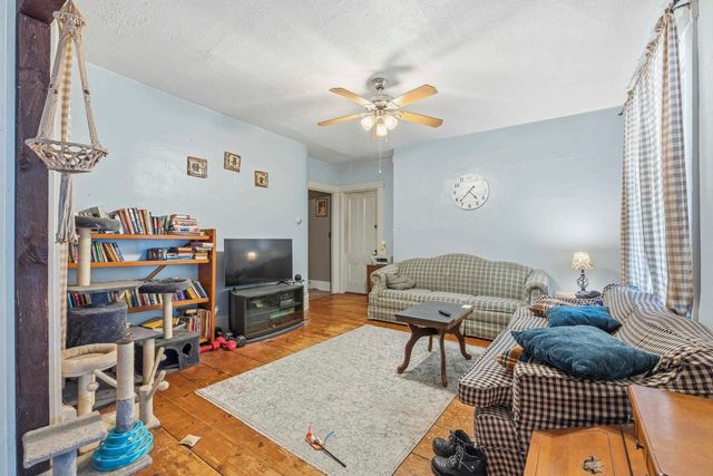 7 Berry Road, Nottingham, NH 03290