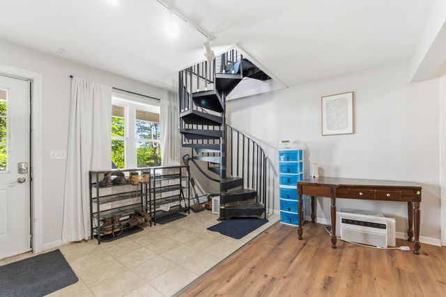 7 Berry Road, Nottingham, NH 03290