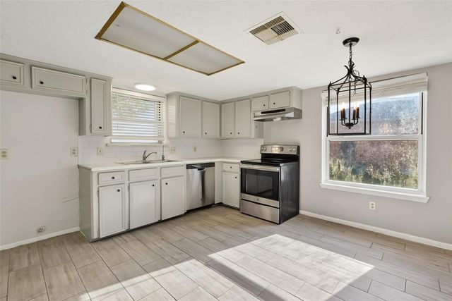 14035 Utopia Drive, Sugar Land, TX 77498