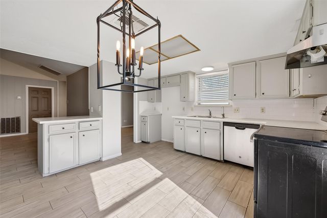 14035 Utopia Drive, Sugar Land, TX 77498