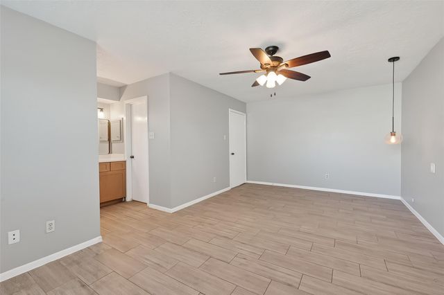 14035 Utopia Drive, Sugar Land, TX 77498