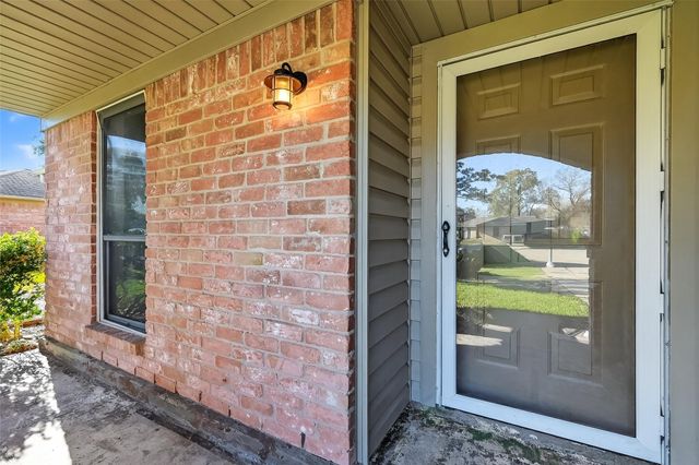 14035 Utopia Drive, Sugar Land, TX 77498