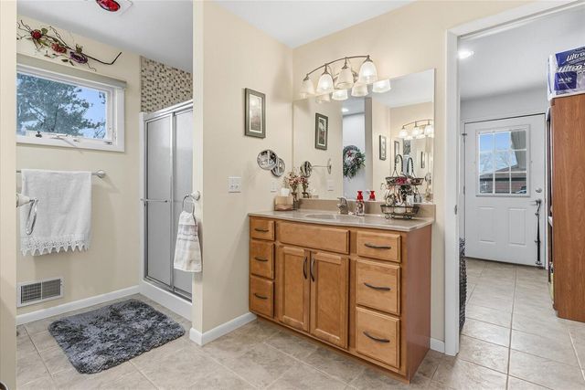 1021 Donnington Terrace, Kalamazoo, MI 49006