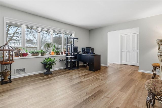 1021 Donnington Terrace, Kalamazoo, MI 49006