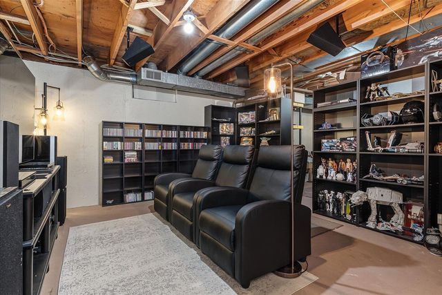 1021 Donnington Terrace, Kalamazoo, MI 49006