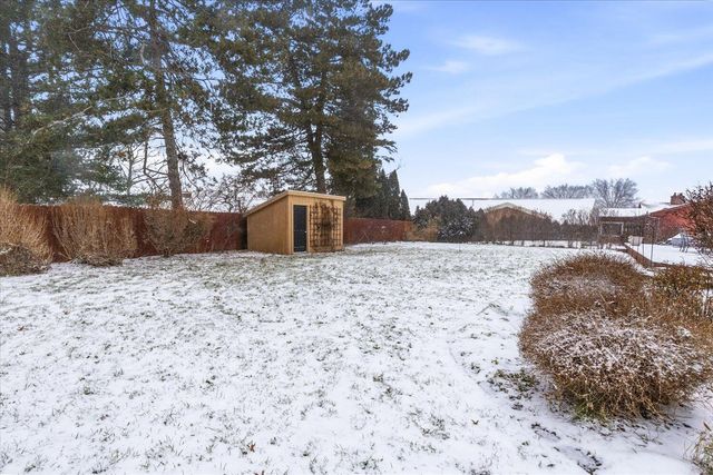 1021 Donnington Terrace, Kalamazoo, MI 49006