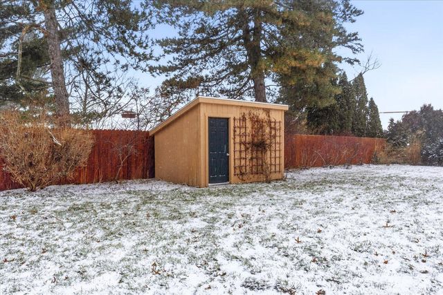 1021 Donnington Terrace, Kalamazoo, MI 49006