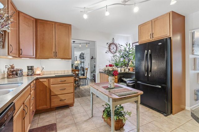 1021 Donnington Terrace, Kalamazoo, MI 49006