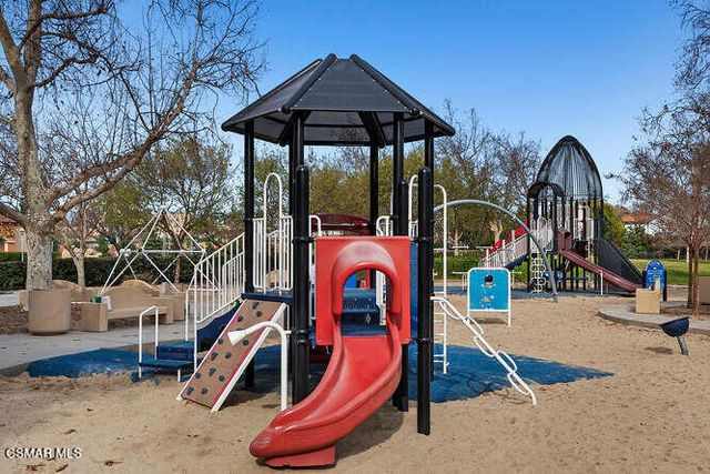 11805 Catania Court, Moorpark, CA 93021