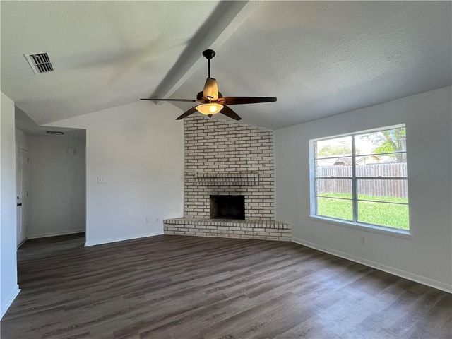 3406 Crestoak Dr, Corpus Christi, TX 78415
