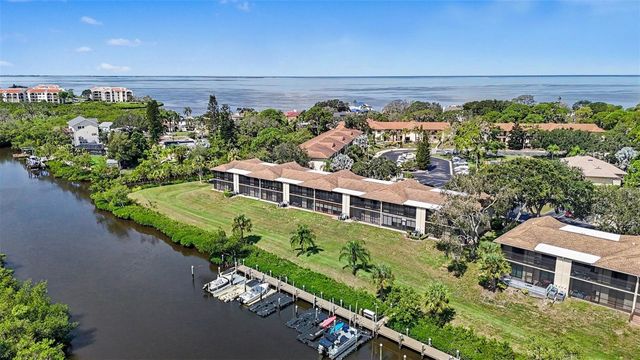 1702 SEASCAPE CIRCLE 203, Tarpon Springs, FL 34689