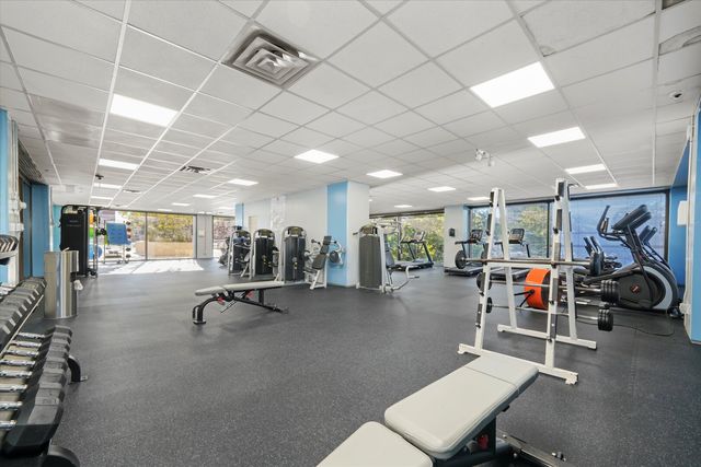 4343 N Clarendon Avenue 2210, Chicago, IL 60613