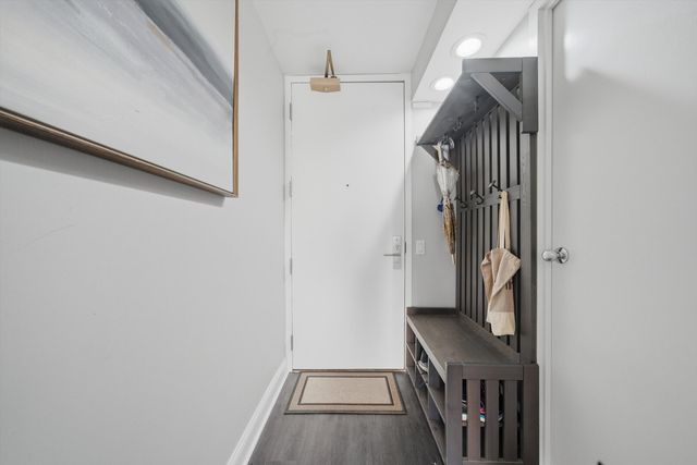 4343 N Clarendon Avenue 2210, Chicago, IL 60613