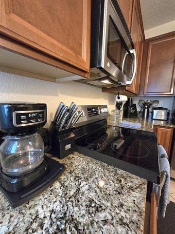 31142 GOSSAMER WAY, Wesley Chapel, FL 33543