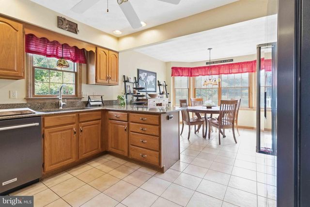 1771 LAMPLIGHT CIR, Middletown, PA 17057