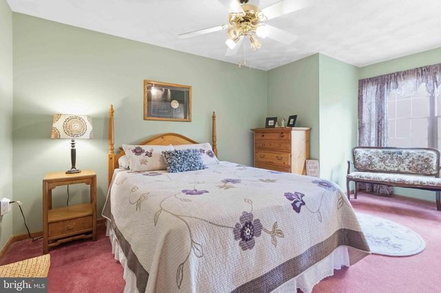 1771 LAMPLIGHT CIR, Middletown, PA 17057