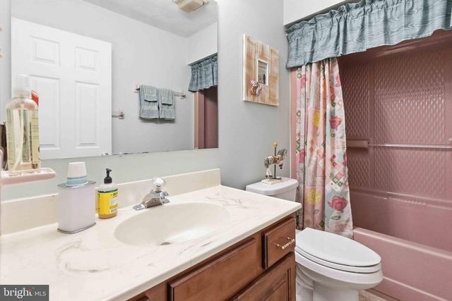 1771 LAMPLIGHT CIR, Middletown, PA 17057