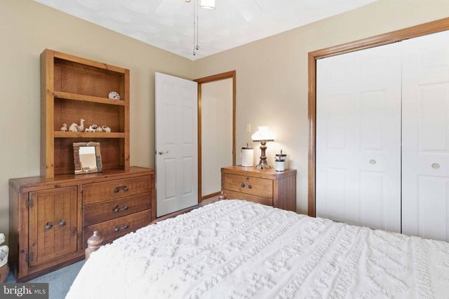 1771 LAMPLIGHT CIR, Middletown, PA 17057