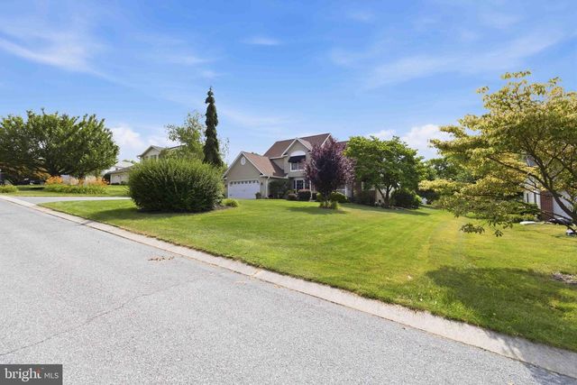 1771 LAMPLIGHT CIR, Middletown, PA 17057