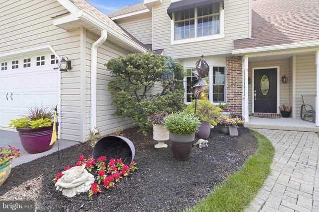 1771 LAMPLIGHT CIR, Middletown, PA 17057
