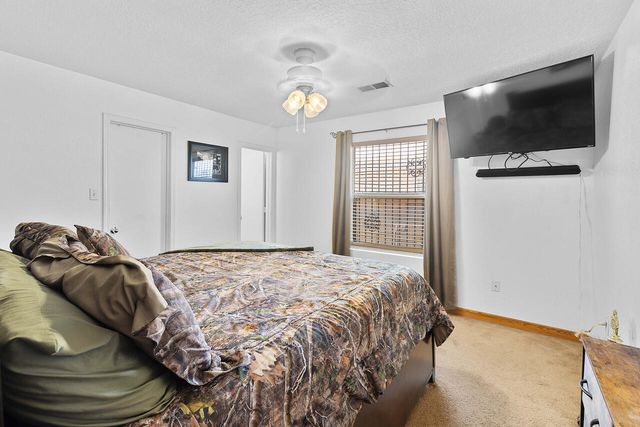 1932 Desert Breeze Drive SW, Albuquerque, NM 87121