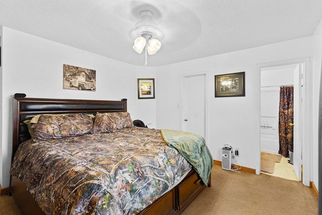 1932 Desert Breeze Drive SW, Albuquerque, NM 87121