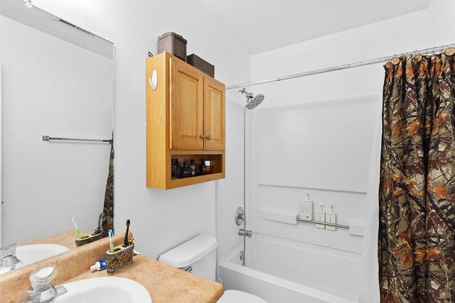 1932 Desert Breeze Drive SW, Albuquerque, NM 87121