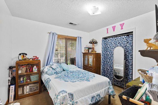 1932 Desert Breeze Drive SW, Albuquerque, NM 87121