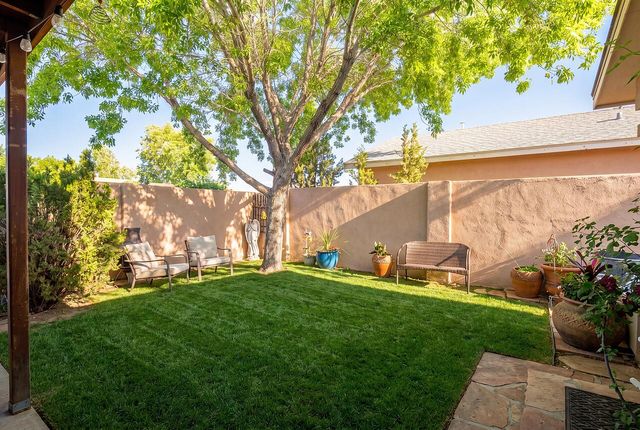 1932 Desert Breeze Drive SW, Albuquerque, NM 87121