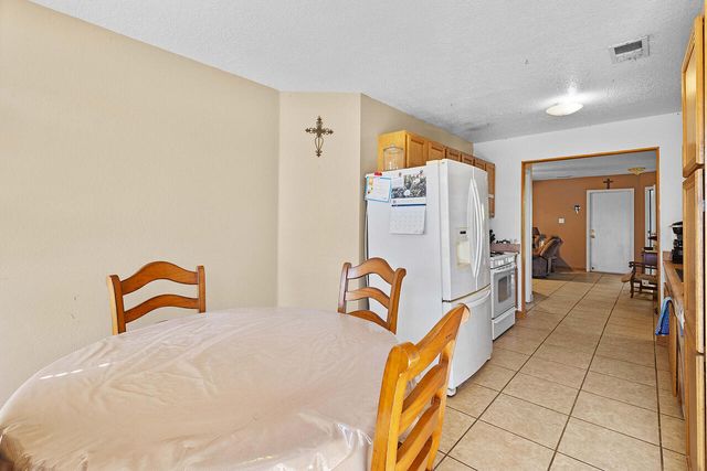 1932 Desert Breeze Drive SW, Albuquerque, NM 87121