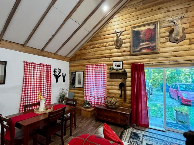 2789 Black Creek Road, Clay City, KY 40312