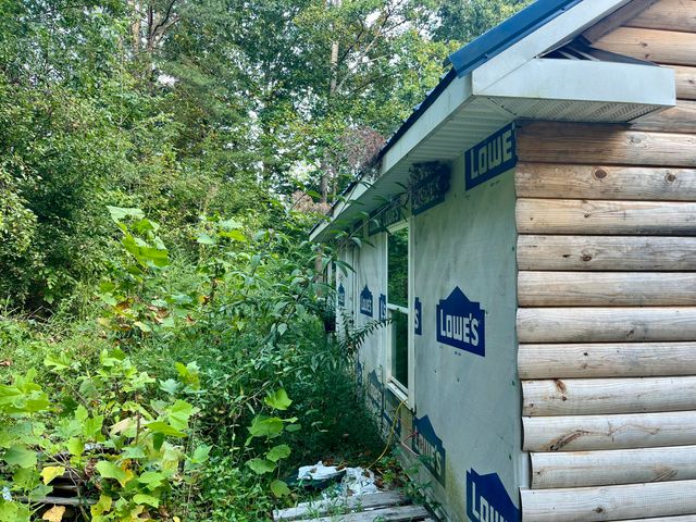 2789 Black Creek Road, Clay City, KY 40312