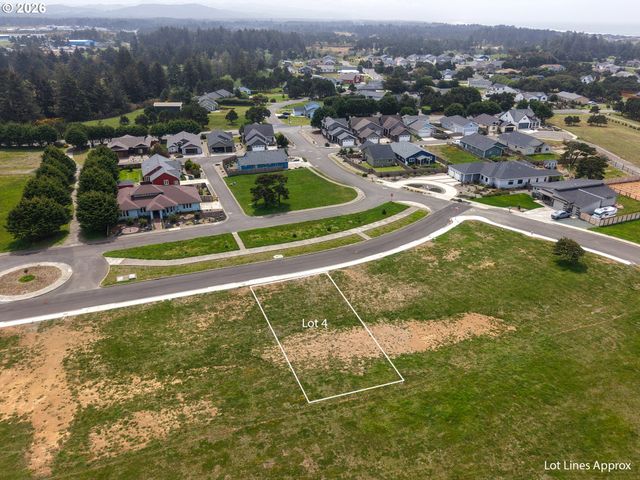 Shearwater Cir 4, Bandon, OR 97411