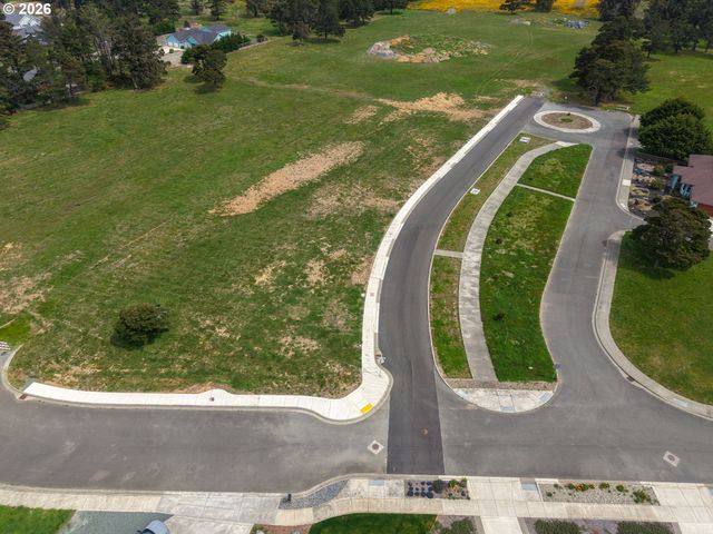 Shearwater Cir 4, Bandon, OR 97411