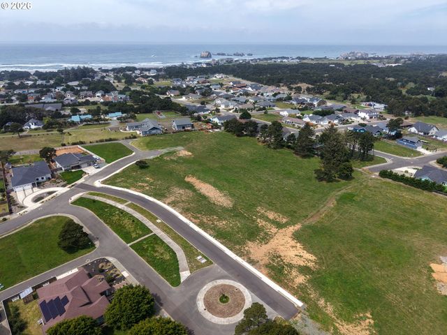 Shearwater Cir 4, Bandon, OR 97411